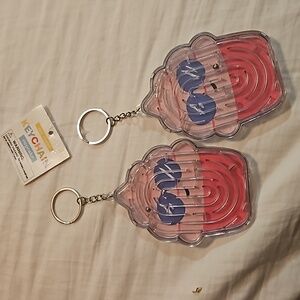 Cupcake keychain maze game (set of 2)